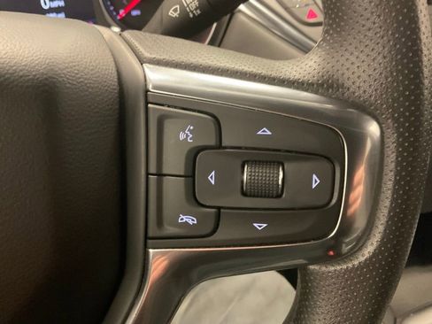 Used 2025 Chevrolet Blazer LT image 16