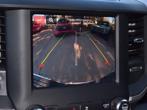 Used 2024 RAM 3500 Tradesman w/ Chrome Appearance Group image 27