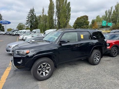 Used 2024 Toyota 4Runner TRD Off-Road image 81