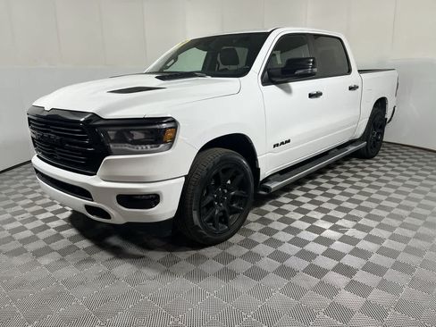 Used 2024 RAM 1500 Laramie AWD/4WD image 4