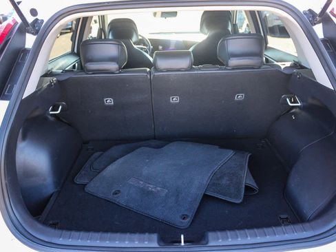 Used 2023 Kia Niro EX image 25