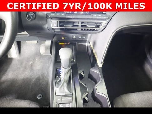 Used 2025 Toyota Camry LE image 25