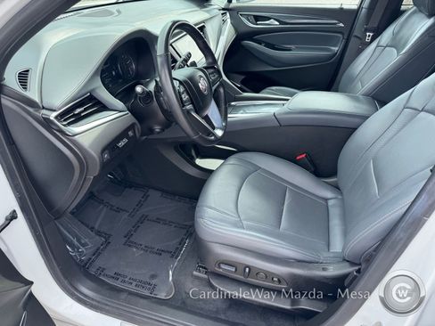 Used 2024 Buick Enclave Premium AWD/4WD image 11