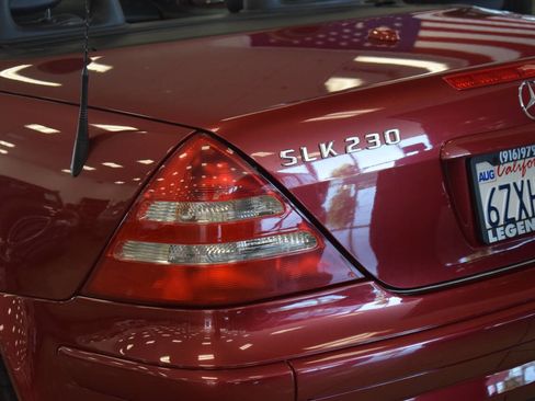 Used 2004 Mercedes-Benz SLK 230 image 27