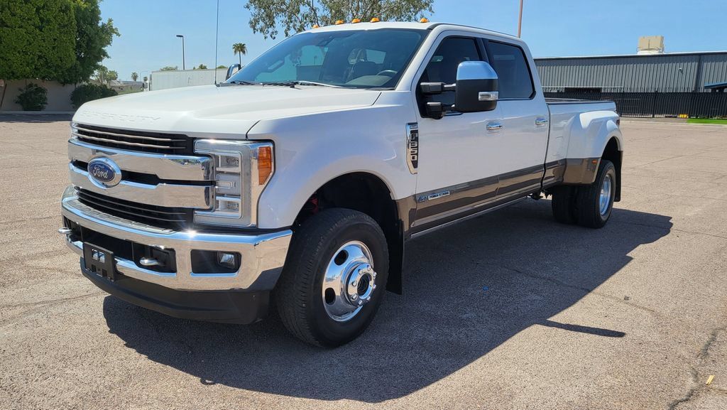 Used 2017 Ford F350 King Ranch w/ King Ranch Ultimate Package AWD/4WD image 4