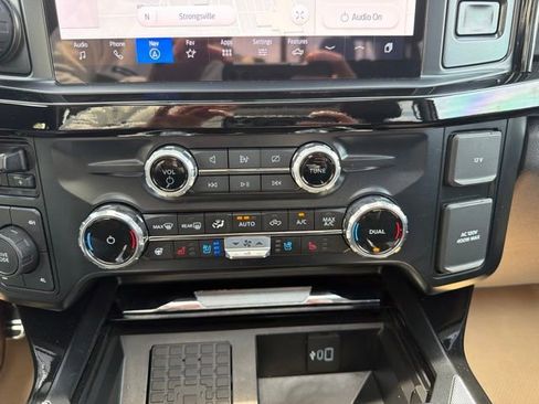 Used 2024 Ford F250 Lariat w/ Lariat Ultimate Package AWD/4WD image 24