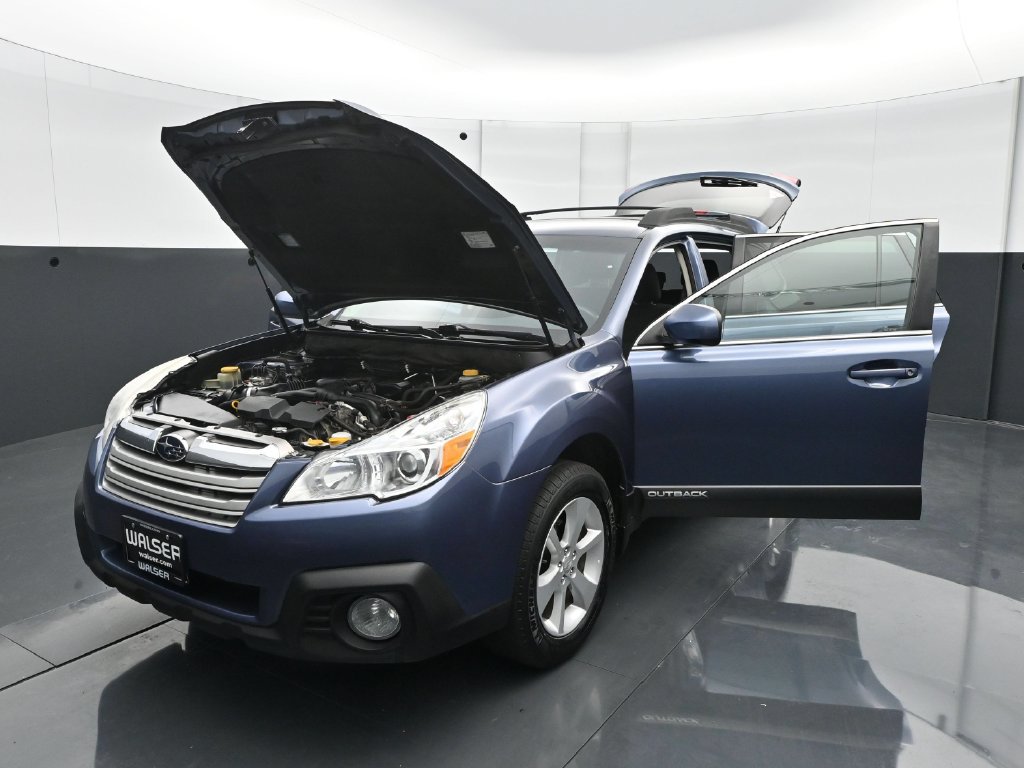 Used 2013 Subaru Outback Wilderness AWD/4WD image 28