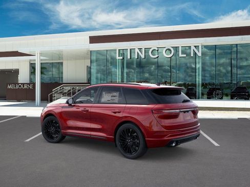 New 2026 Lincoln Corsair Premiere image 4