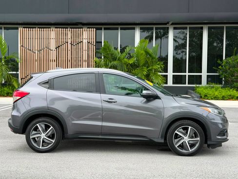 Used 2022 Honda HR-V EX image 4
