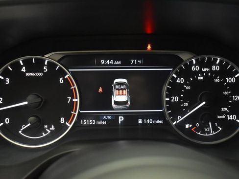 Used 2023 Nissan Rogue S AWD/4WD image 18