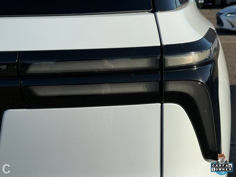 Used 2026 Chevrolet Traverse RS AWD/4WD image 11