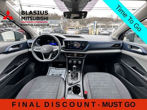 Used 2023 Volkswagen Taos SE AWD/4WD image 24