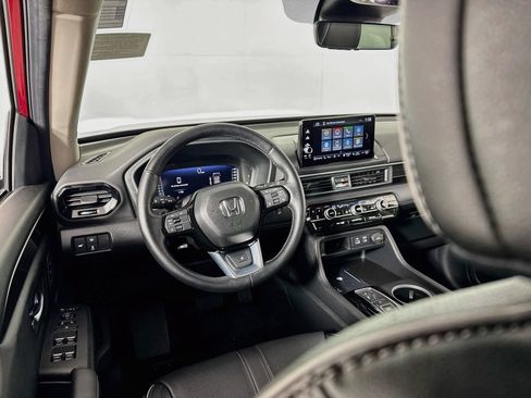 Used 2023 Honda Pilot Elite image 22
