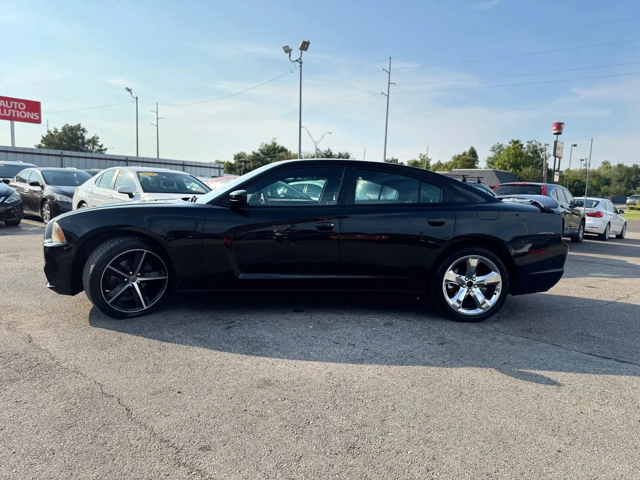 Used 2013 Dodge Charger SXT w/ Rallye Appearance Group RWD image 7