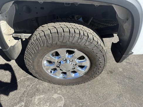 Used 2022 Chevrolet Silverado 2500 LT w/ Fleet Comfort Package image 13