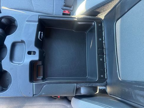 Used 2024 RAM 2500 Big Horn w/ Bed Utility Group image 25