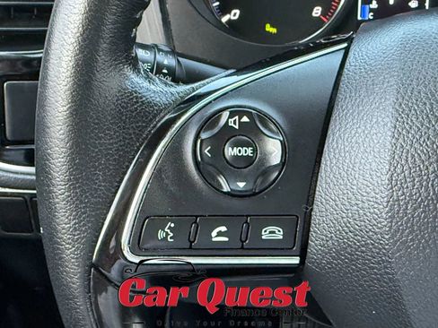Used 2019 Mitsubishi Outlander SEL AWD/4WD image 32
