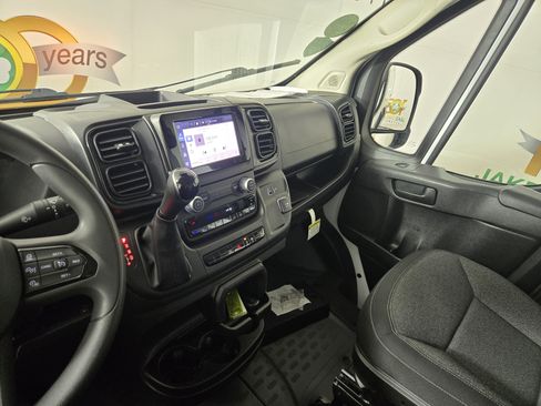 Used 2025 RAM ProMaster 2500 w/ Safety Group FWD image 21