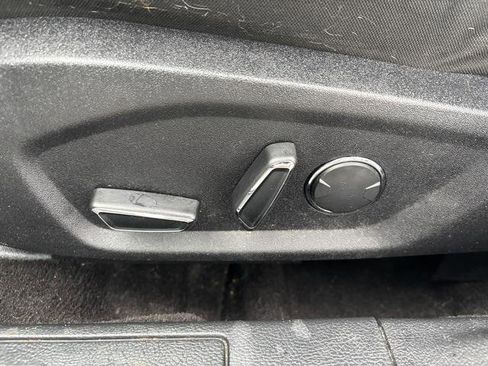 Used 2019 Ford Fusion SE image 18