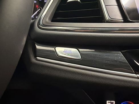 Used 2020 Buick Enclave Essence w/ Sound and Sites Package FWD image 16