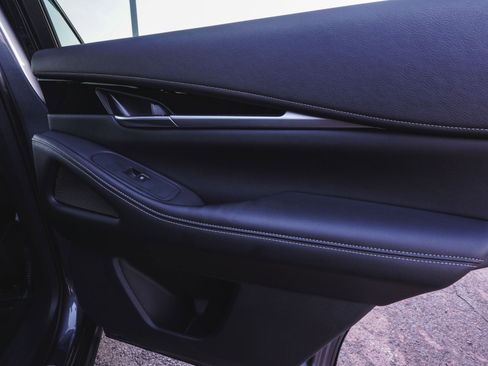 Used 2025 INFINITI QX60 Pure w/ Cargo Package image 13