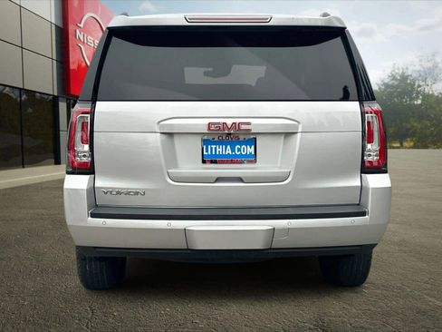 Used 2015 GMC Yukon SLT image 8