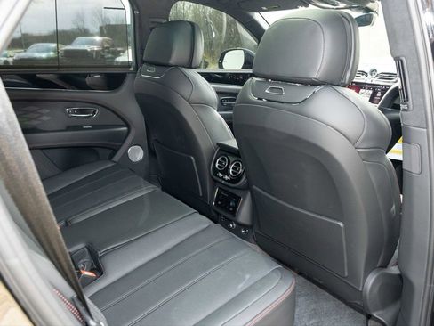 Certified 2025 Bentley Bentayga AWD/4WD image 72