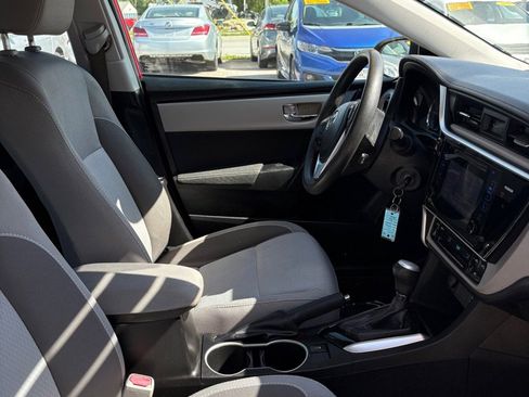 Used 2017 Toyota Corolla LE FWD image 13