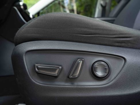 Used 2024 Toyota RAV4 XLE w/ Convenience Package FWD image 38