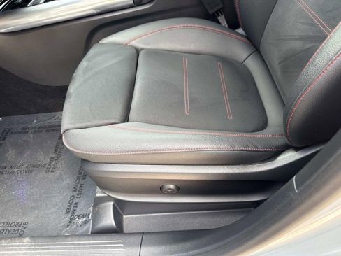 Used 2025 Mercedes-Benz GLA 35 AMG 4MATIC image 41