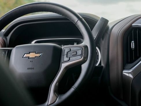 Used 2023 Chevrolet Silverado 3500 High Country w/ LPO, Hitch Package image 45