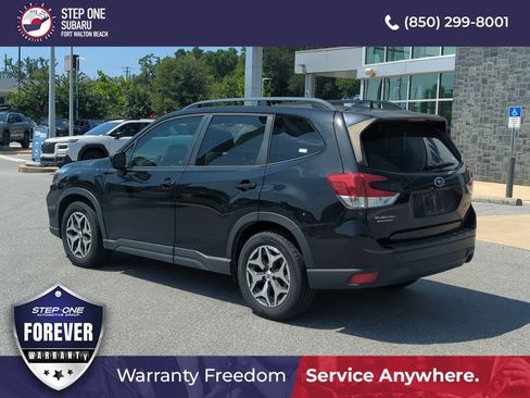Used 2021 Subaru Forester Premium w/ Popular Package #1 AWD/4WD image 5