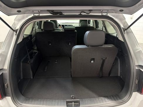 Certified 2024 Kia Sorento S w/ Panoramic Sunroof Package FWD image 21
