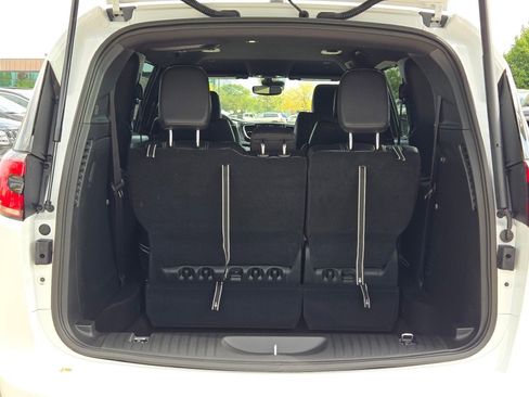 New 2026 Chrysler Pacifica Select image 16