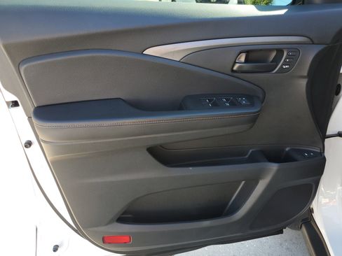 Used 2022 Honda Passport TrailSport image 21