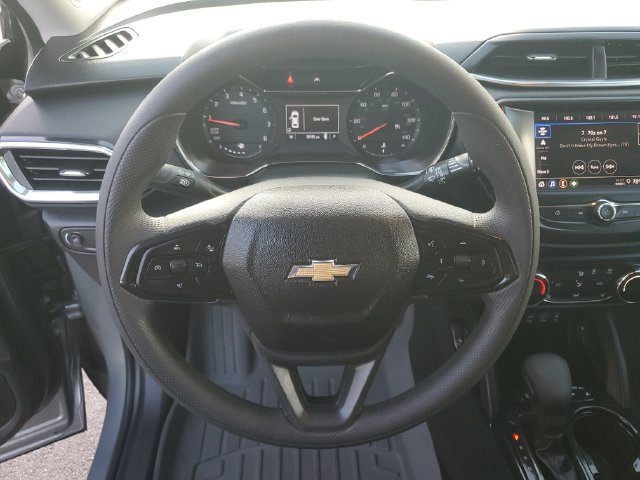 Used 2023 Chevrolet TrailBlazer LT w/ LPO, Blackout Package FWD image 29