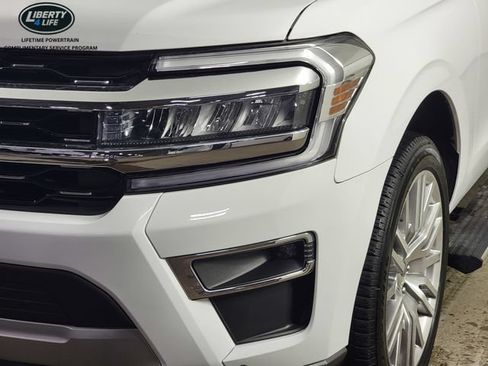 Used 2024 Ford Expedition Limited AWD/4WD image 9