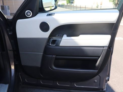 Used 2016 Land Rover Range Rover Sport HSE AWD/4WD image 40