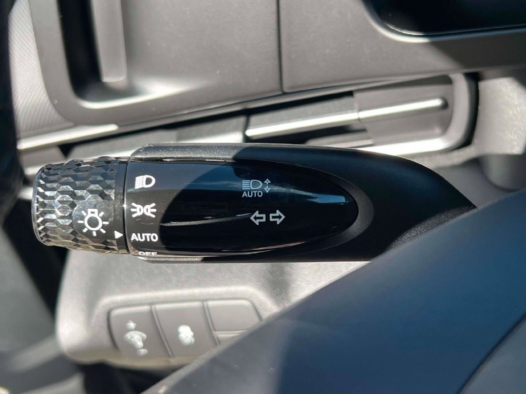 New 2026 Hyundai Elantra SEL Sport FWD image 15