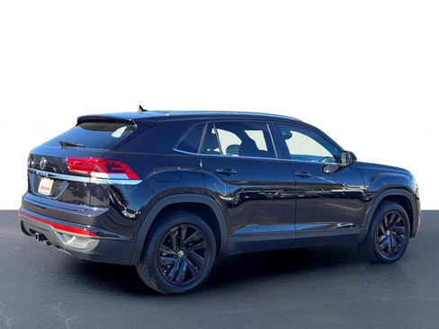 Used 2023 Volkswagen Atlas Cross Sport SE w/ Black Wheel Package image 7