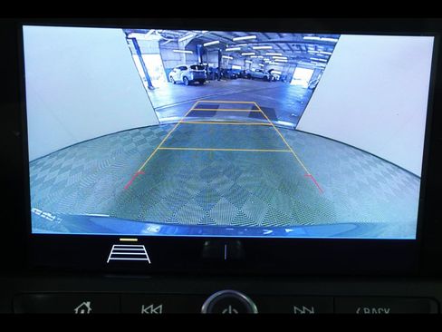Used 2019 Chevrolet Blazer LT FWD image 20