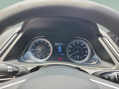 Used 2023 Hyundai Sonata SE w/ Preferred Accessory Package FWD image 10