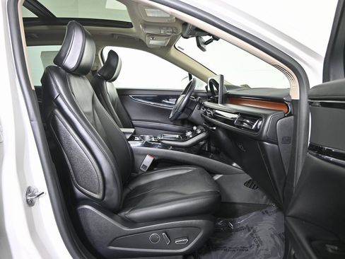 Used 2022 Lincoln Nautilus Reserve w/ Cargo Utility Package image 13