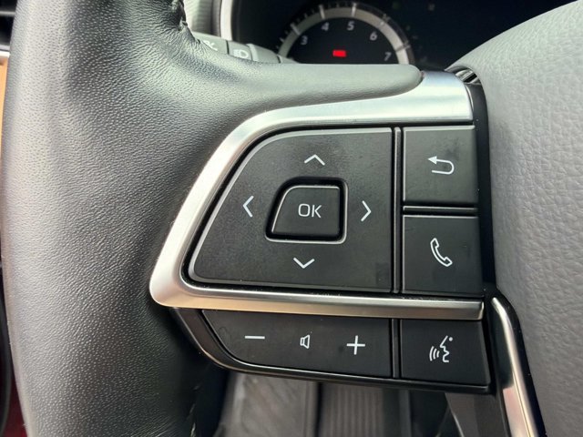 Certified 2021 Toyota Highlander Platinum FWD image 26