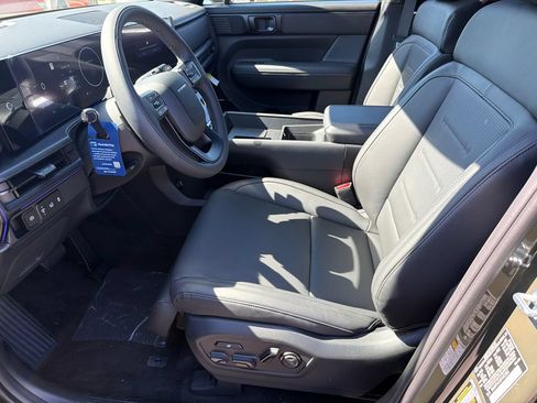 New 2026 Hyundai Santa Fe Calligraphy FWD image 10