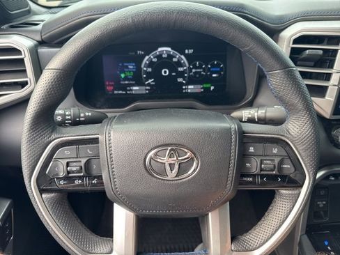 Used 2023 Toyota Tundra Platinum AWD/4WD image 17