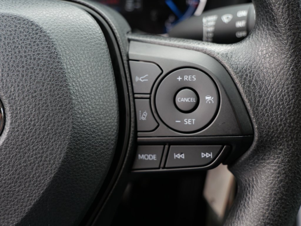 Certified 2025 Toyota RAV4 LE AWD/4WD image 26