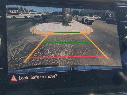 Certified 2023 Volkswagen Atlas SE w/ Panoramic Sunroof Package image 25