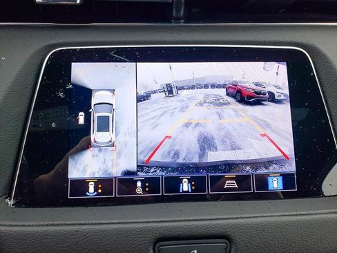 Used 2023 Cadillac XT4 Premium Luxury w/ LPO, Radiant Package image 16