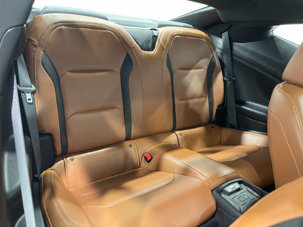 Used 2018 Chevrolet Camaro SS RWD image 30